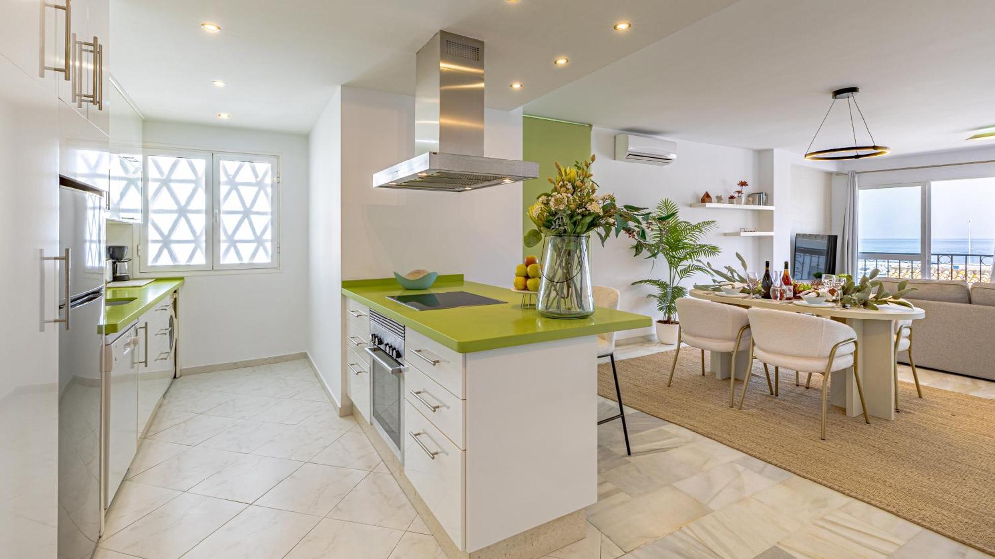 Vacation Marbella I Sea Views, 24-7 Security, Parking, Walk To Everything In Luxurious Puerto Banus Luaran gambar