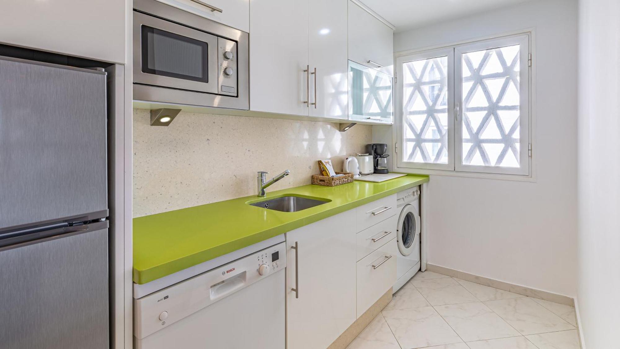 Vacation Marbella I Sea Views, 24-7 Security, Parking, Walk To Everything In Luxurious Puerto Banus Luaran gambar